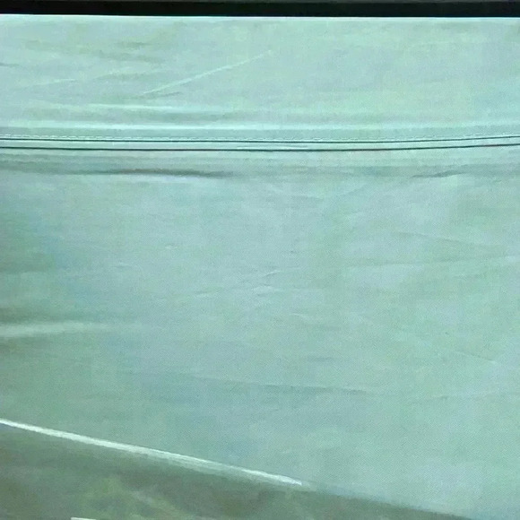 Briarwood Home 300 TC Sateen Queen Sheet Set. Light Green- New - Picture 3 of 4